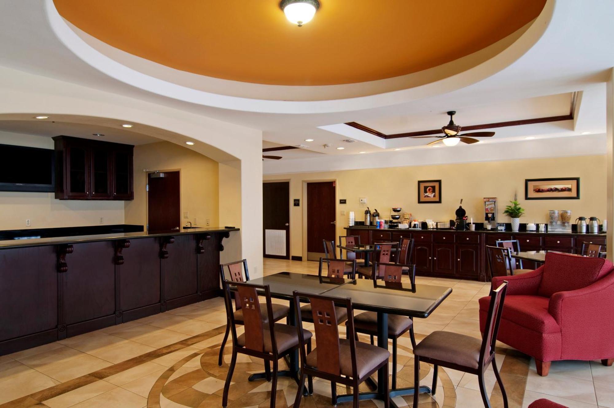 Super 8 By Wyndham Hidalgo At La Plaza Mall & Mcallen Airport Étterem fotó
