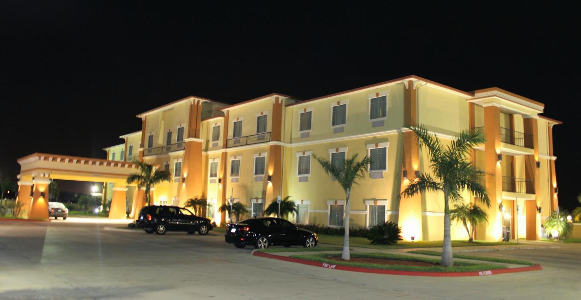 Super 8 By Wyndham Hidalgo At La Plaza Mall & Mcallen Airport Kültér fotó