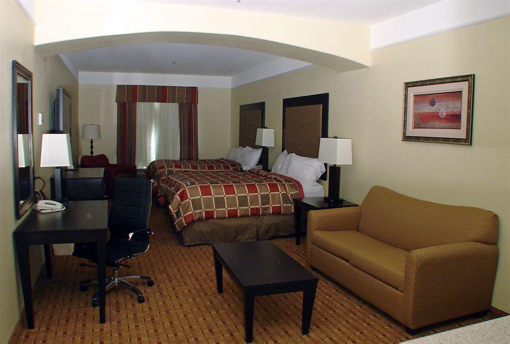 Super 8 By Wyndham Hidalgo At La Plaza Mall & Mcallen Airport Szoba fotó